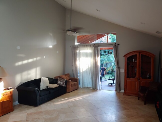 Foto del edificio - SDSU Custom Home, Primary w/ensuite, Huge ...