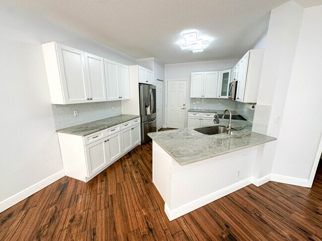 Building Photo - 9145 Villa Palma Ln