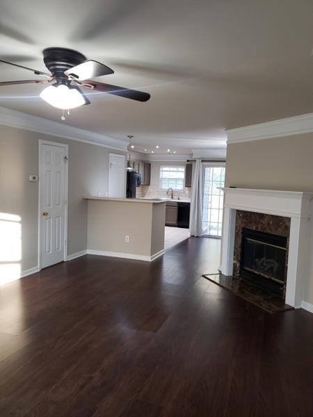 Building Photo - 1756 Devon Dr