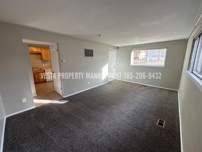 Building Photo - 2115 N 250 W