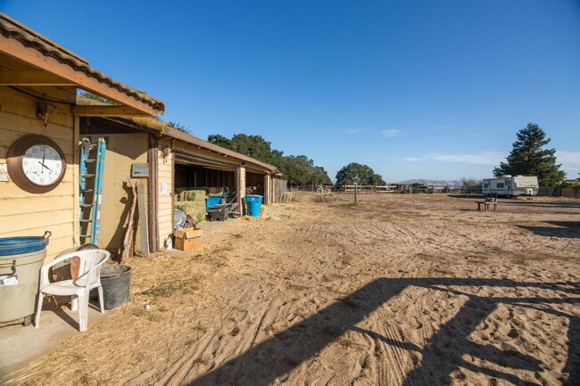 Building Photo - 80 Brown Rd