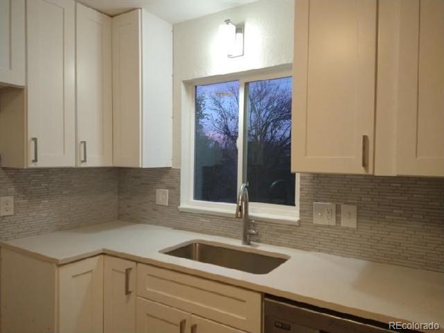 Foto del edificio - 12010 W Alameda Pkwy