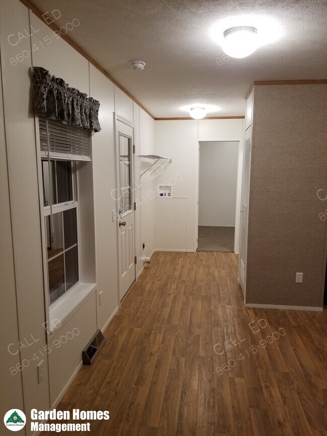 Foto del edificio - 7 Fair Acres Ln