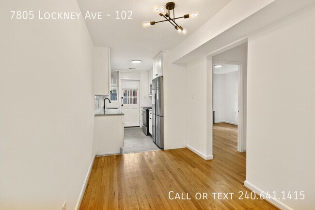 Building Photo - 7805 Lockney Ave
