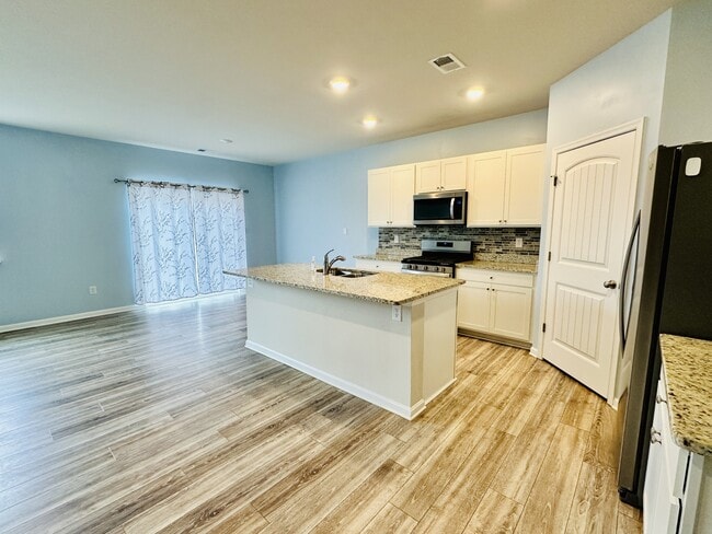 Foto del edificio - 30735 Waterfront Dr