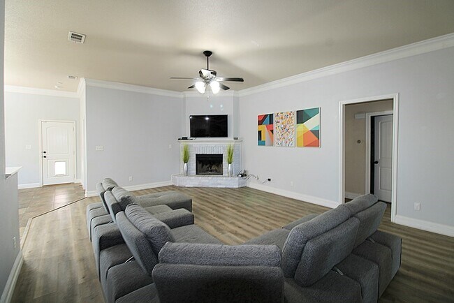Foto del edificio - 1009 Griffith Ct