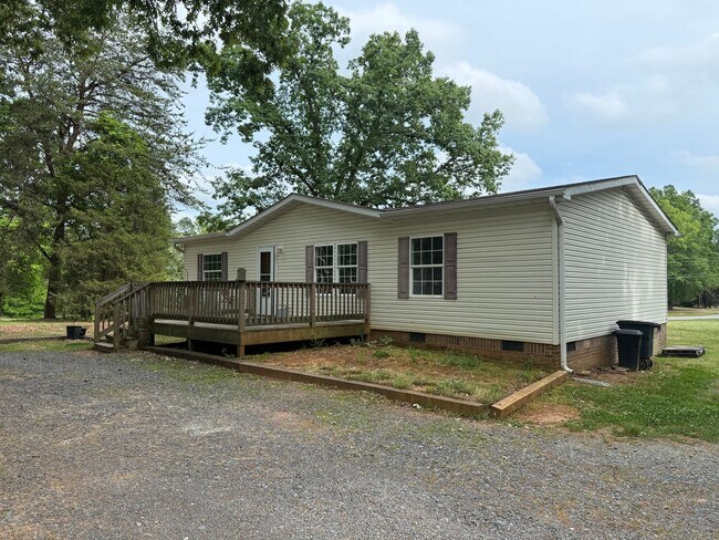 Foto del edificio - FOR RENT WINSTON SALEM