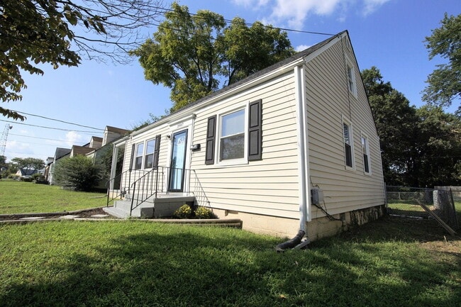 Foto del edificio - 3907 Peyton Ave