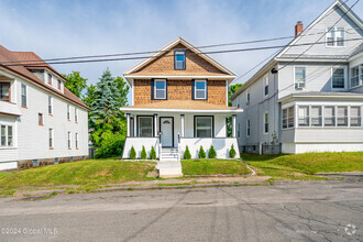 Building Photo - 24 Slater St