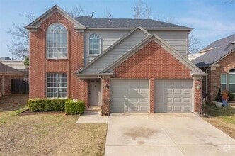 Building Photo - 907 Waterford Way