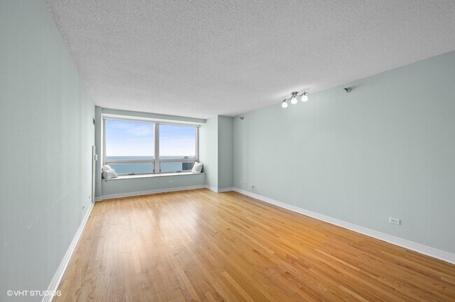 Foto del edificio - 512 N McClurg Ct