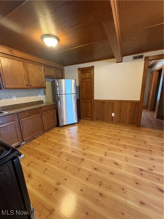 Foto del edificio - 6743 Hathaway Rd