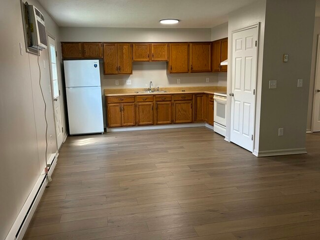 Building Photo - 119-121 Michael Avenue, Unit 121