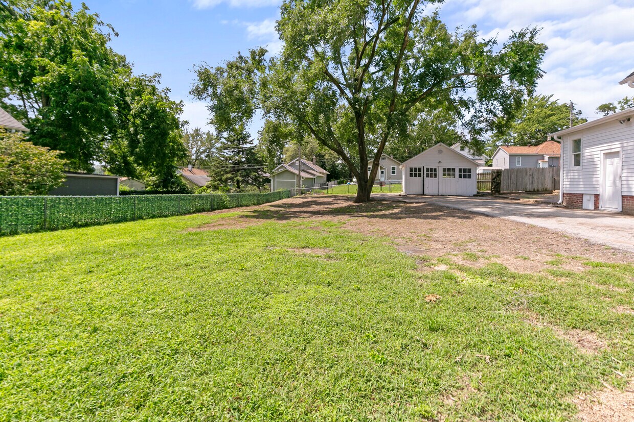 Foto principal - 2320 N 63rd St