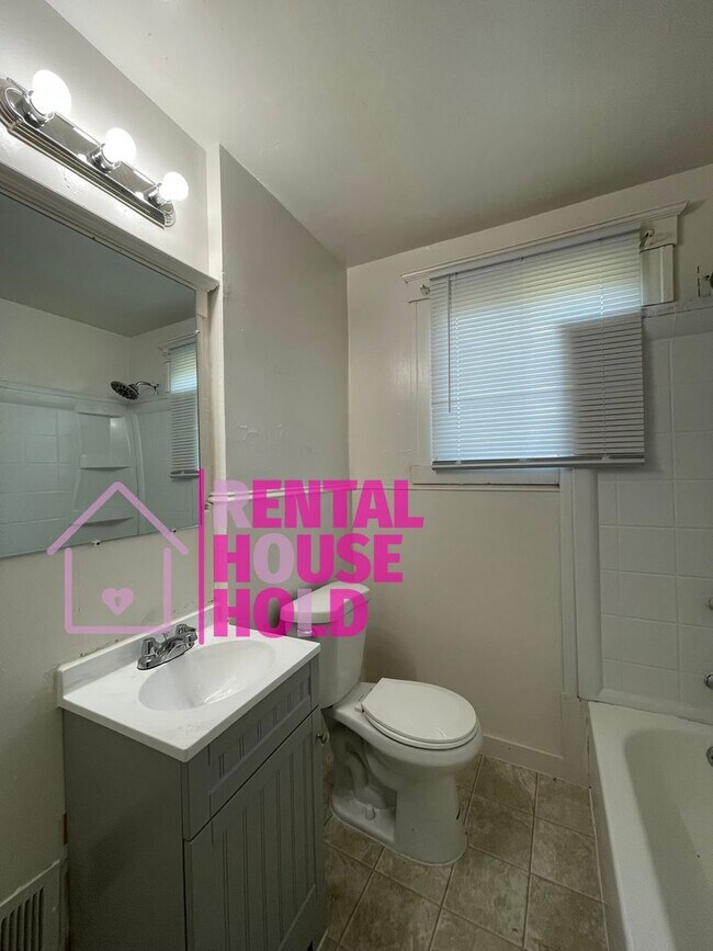 Foto del edificio - Summer Special~ 3 BEDROOM 1 BATH FREE PRE-...