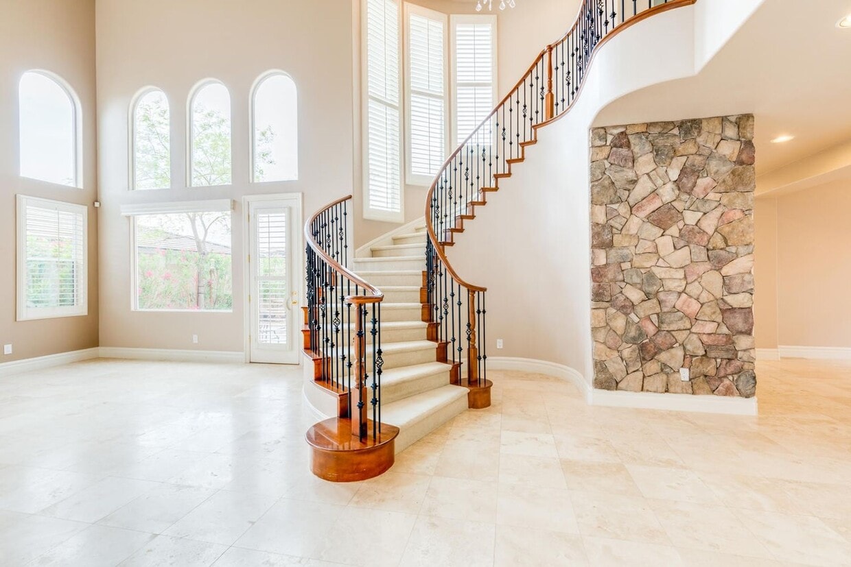 Live The Red Rock Country Club Lifestyle!! House Rental in Las Vegas