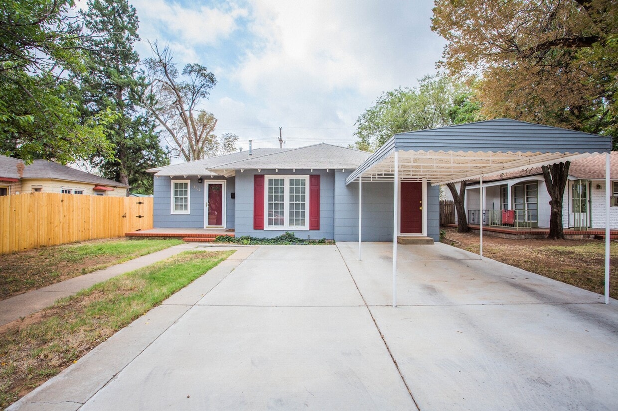 Primary Photo - 2319 21st St