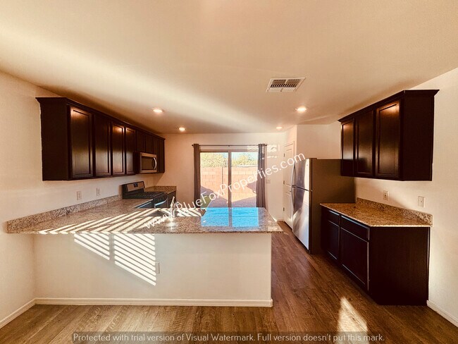 Foto del edificio - 12867 N Peony Dr