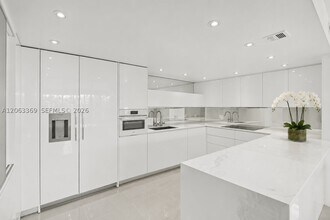 Building Photo - 155 Ocean Ln Dr