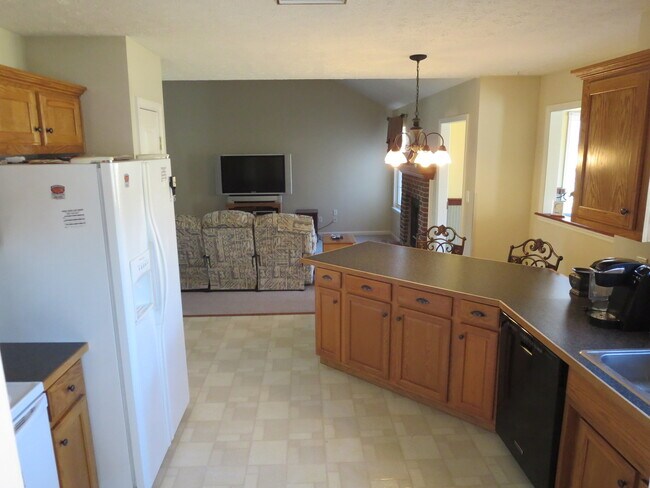 Foto del edificio - Nice Home Great Location with Perfect Back...