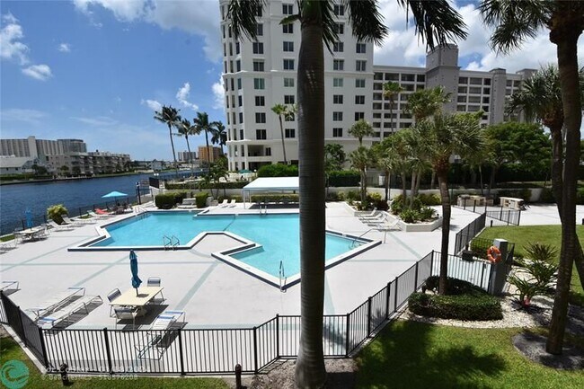 Foto del edificio - 2900 NE 14th Street Causeway
