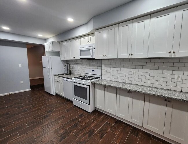 Foto del edificio - 107 S Wolfe St