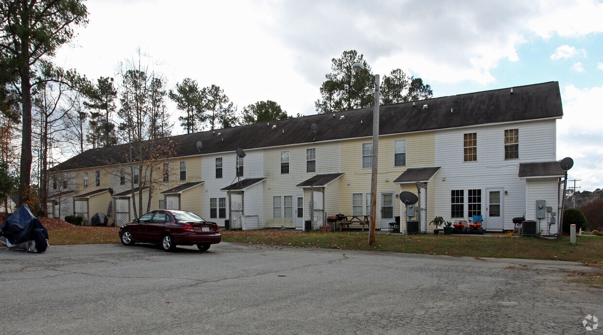 Foto del edificio - 601-615 S Moore St