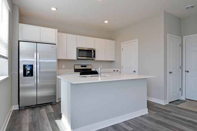 Building Photo - 23465 Ashbury Dr
