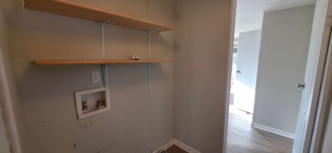 Foto del edificio - New Flooring- Mobile Home - Dacula GA