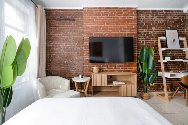 Foto del edificio - 501 E 83rd St