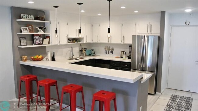 Foto del edificio - 5911 NE 14th Ln