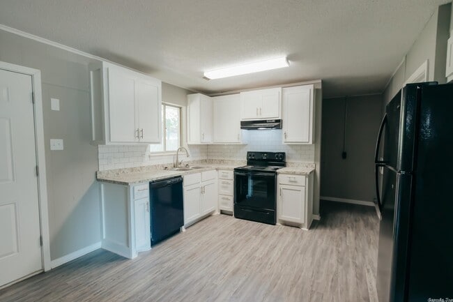 Building Photo - 6512 Juniper Rd