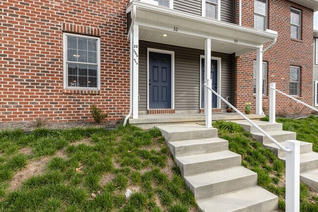 Foto del edificio - Welcome to this charming 3-bedroom, 2.5-ba...