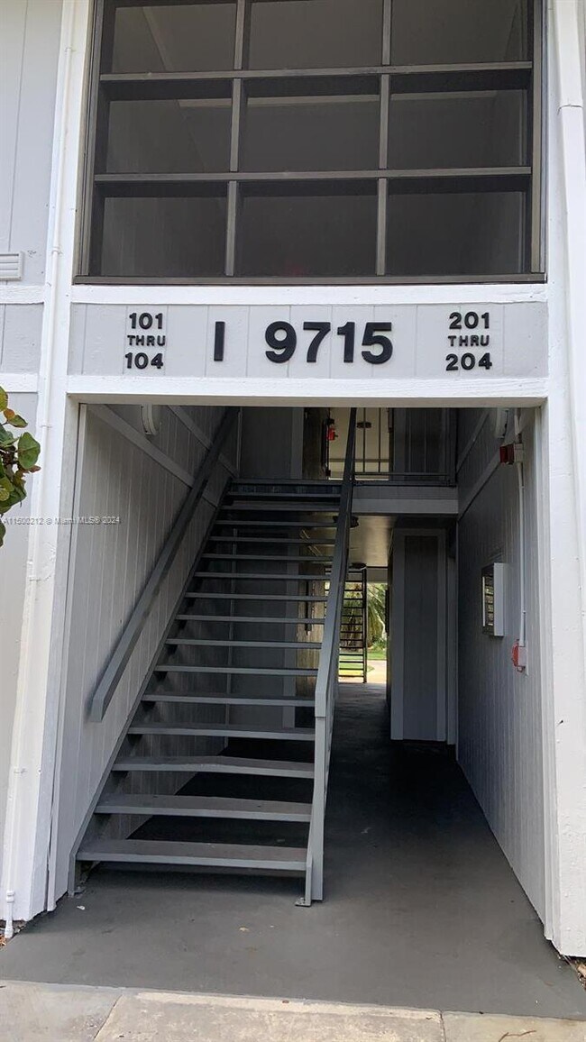 Foto del edificio - 9715 Hammocks Blvd