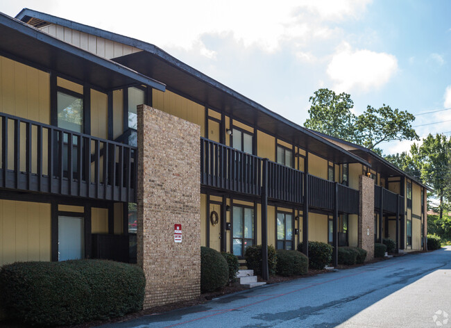 Building Photo - Gentian Court