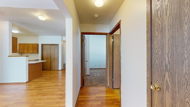 Building Photo - 4525 Steinbeck St