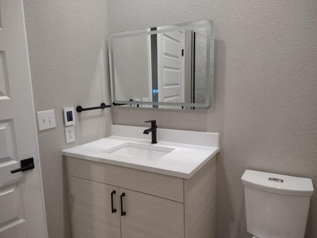 second bath - 8318 S Independence Cir