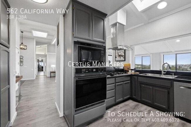Foto del edificio - 562 California Way