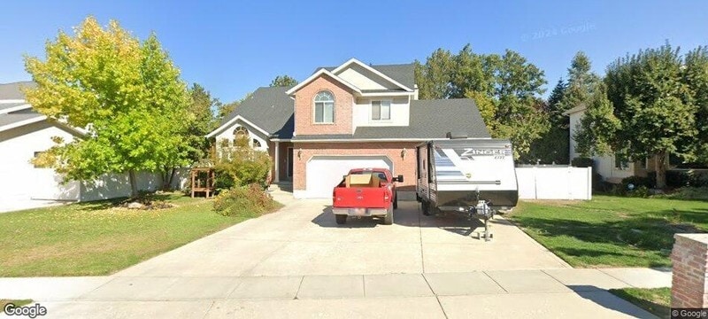 Building Photo - 6273 Vinecrest Dr