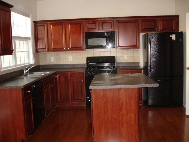 Foto del edificio - 1365 Thornborough Dr