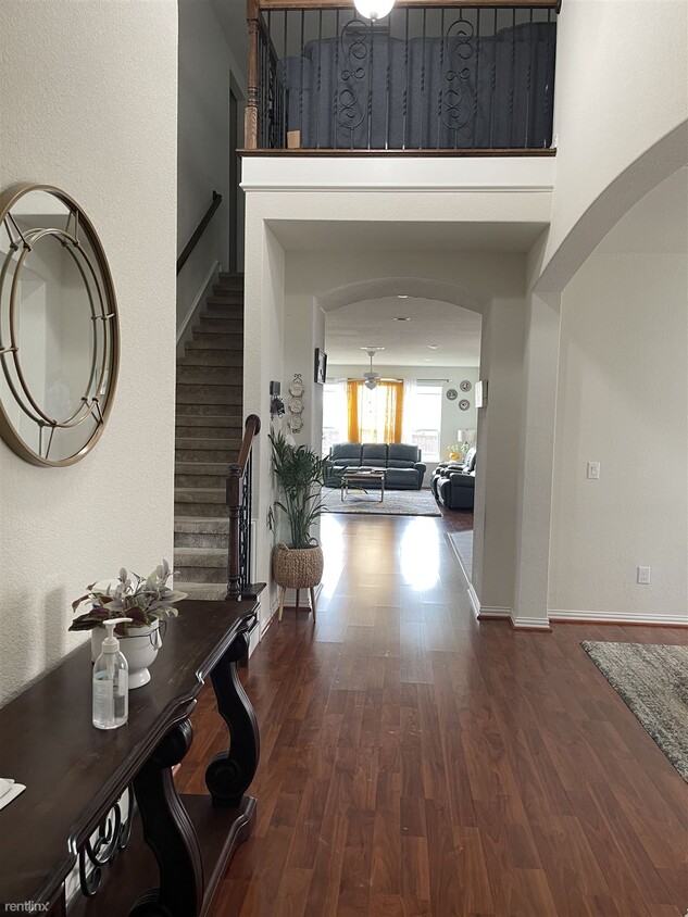 Primary Photo - 4 br, 3 bath House - 2308 Stratford Court