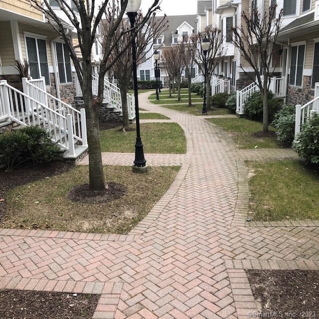 Primary Photo - 85 Camp Ave