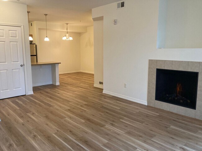 Foto del edificio - 2450 Windrow Dr