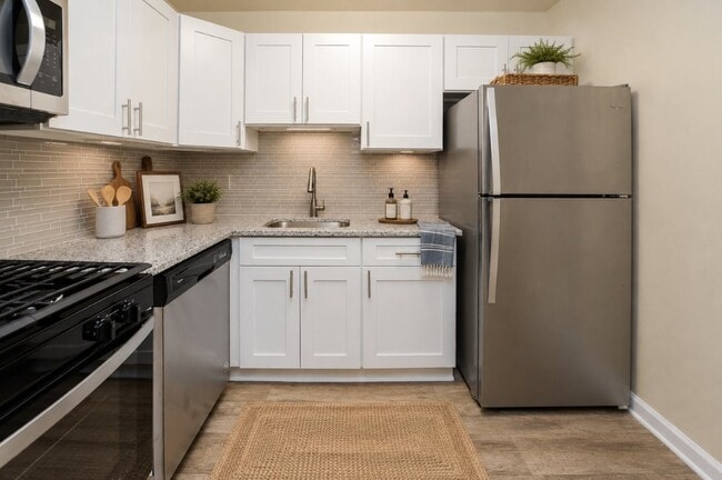 Building Photo - The Preserve at Owings Crossing Apartment Homes