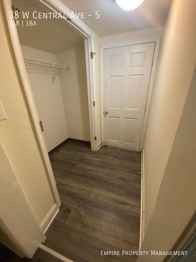 Foto del edificio - 38 W Central Ave