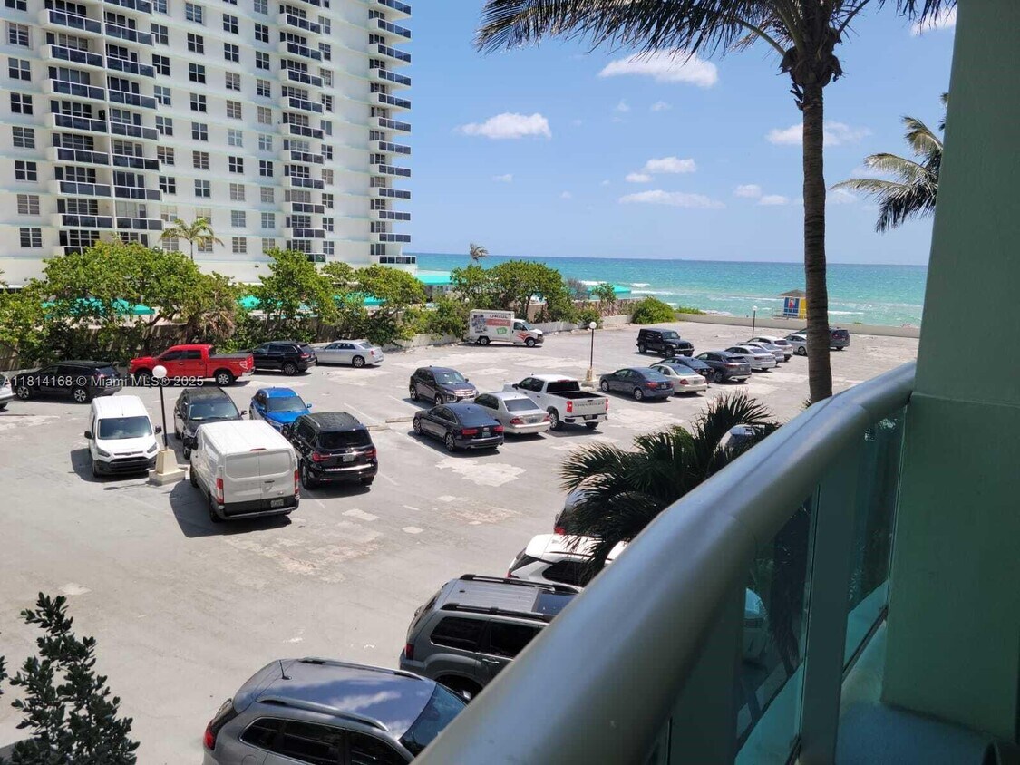 Primary Photo - 3801 S Ocean Dr