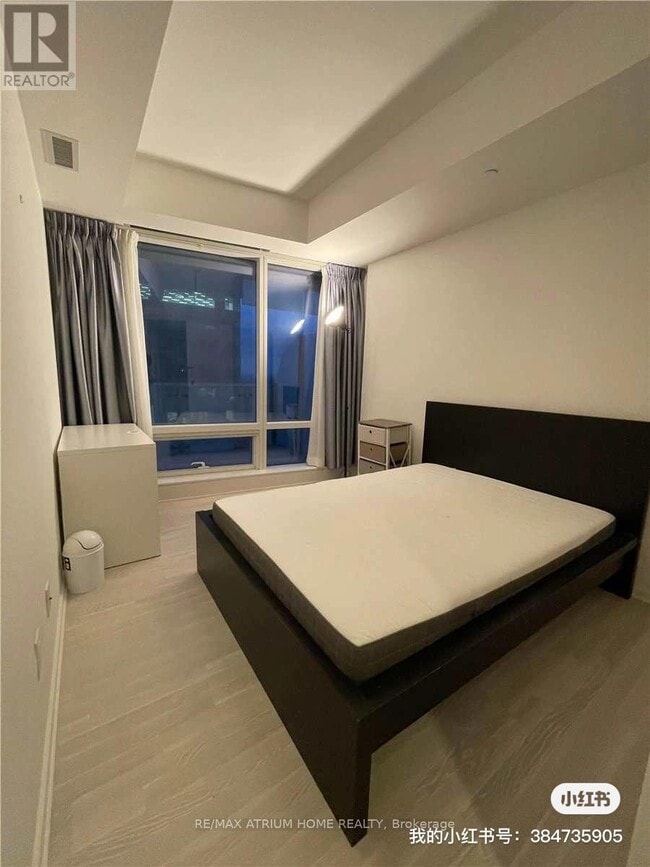 Building Photo - 1 Bloor St E