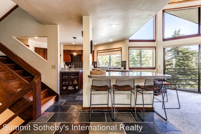 Building Photo - 4 br, 4 bath House - 3045 Ridgeview Drive