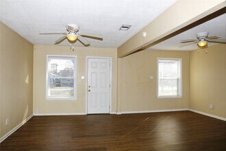 Building Photo - 520 Mckee St