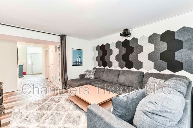 Foto del edificio - 47328 Rock Falls Terrace